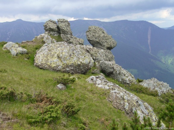 Mountain Rocks – FREEBigPictures.com